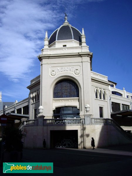 El Mercat, porta del carrer d'en Font