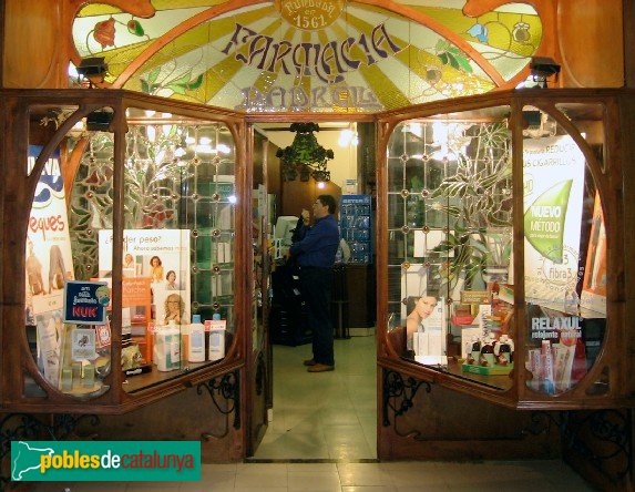 Barcelona - Farmàcia Padrell (Foto: Albert Esteves, 2006) Barcelona - Farmàcia Padrell