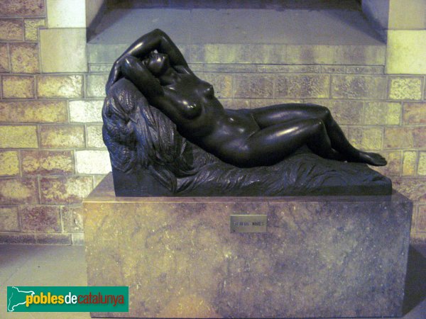 Barcelona - Casa de la Ciutat - Escultura (Marés) (Foto: Albert Esteves, 2007) Barcelona - Casa de la Ciutat - Escultura (Marés)