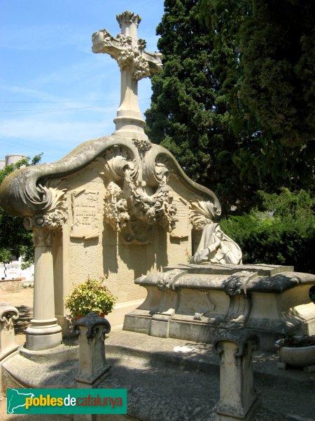Vilassar de Mar - Cementiri: sepulcre Bartomeu Gel