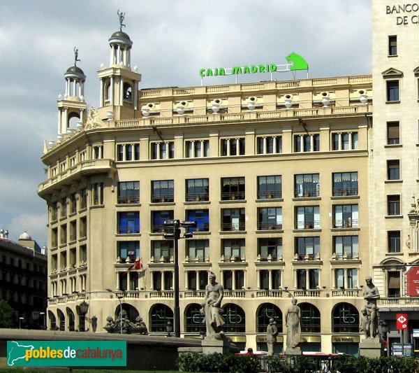 Barcelona - Plaça Catalunya, 9 (Foto: Albert Esteves, 2007) Barcelona - Plaça Catalunya, 9