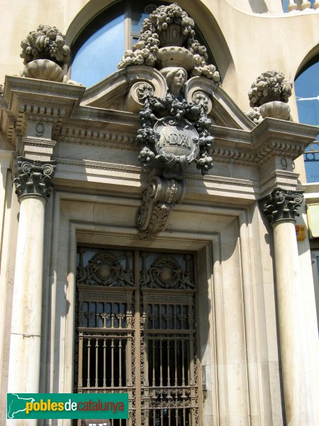 Barcelona - Plaça Catalunya, 9 (Foto: Albert Esteves, 2007) Barcelona - Plaça Catalunya, 9
