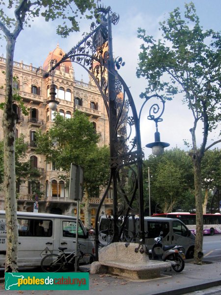 Barcelona - Fanal del Passeig de Gràcia (Foto: Albert Esteves, 2007) Barcelona - Fanal del Passeig de Gràcia
