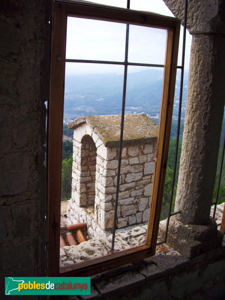 El campanar de l'ermita del Puig de la Creu, vist des del torreó