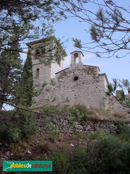 El Puig de la Creu, vista del torreó i el campanar de l'ermita