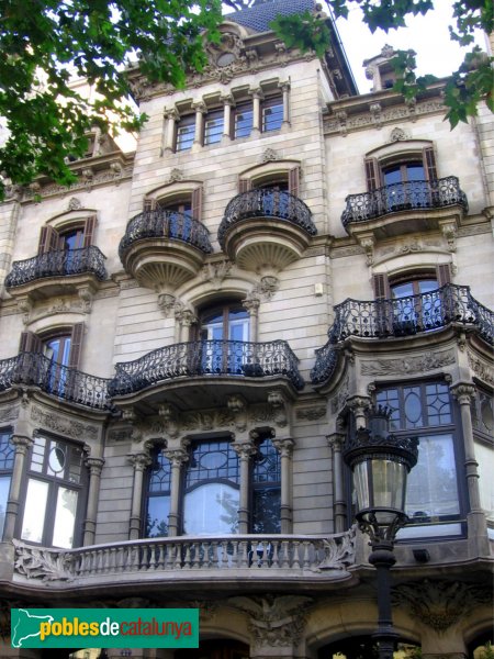 Barcelona - Passeig de Gràcia, 27 (Foto: Albert Esteves, 2006) Barcelona - Passeig de Gràcia, 27