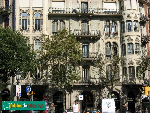 Barcelona - Rambla Catalunya, 74 (Foto: Albert Esteves, 2007) Barcelona - Rambla Catalunya, 74