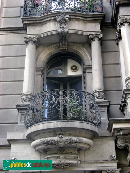 Barcelona - Rambla Catalunya, 27 (Foto: Albert Esteves, 2007) Barcelona - Rambla Catalunya, 27