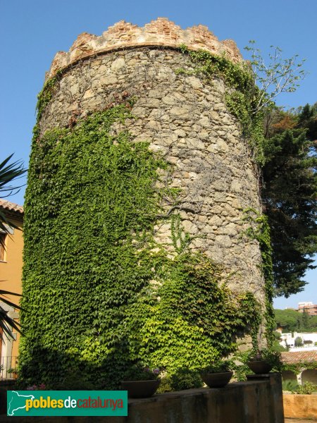 Caldes d'Estrac - Torre Verda (Foto: Albert Esteves, 2007)