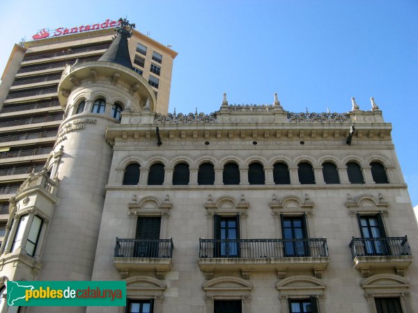 Casa de la Punxa (Cambra de Comerç)