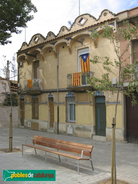 Sant Feliu de Llobregat - Carreretes, 10-12
