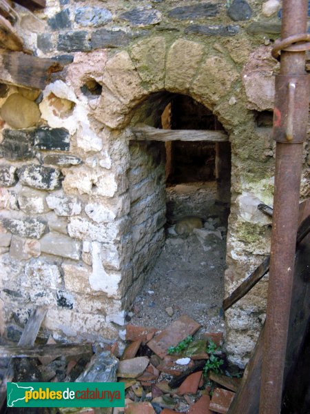 Hostalets de Pierola - Sant Pere de Pierola, porta del campanar romànic