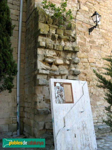 Sant Martí de Tous - Església de Sant Martí, mur antic