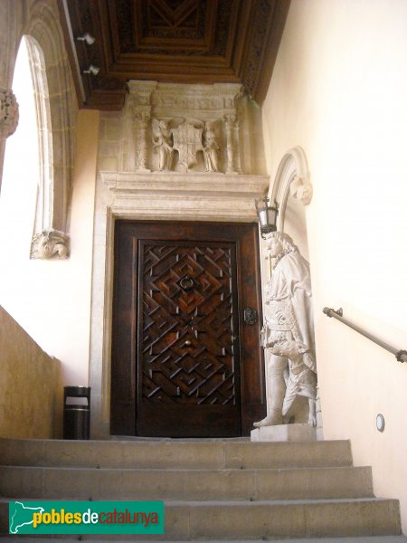 Barcelona - Palau Centelles - Porta renaixentista