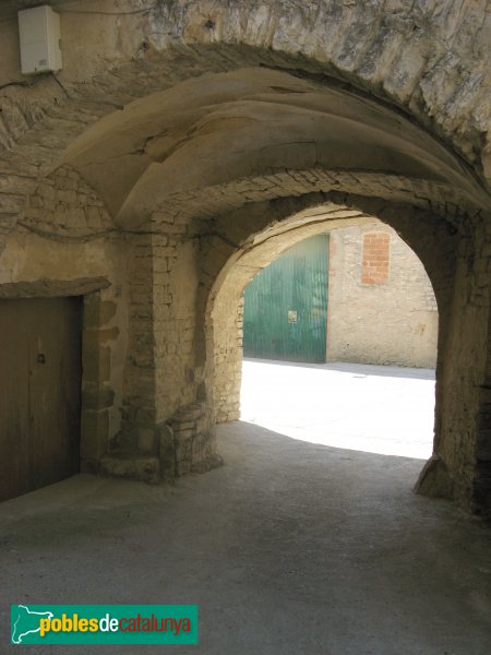 Pujalt - Portal de la muralla