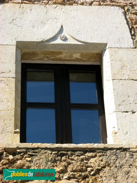 Viladamat - Mas Briolf, finestra