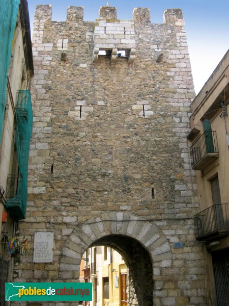 Montblanc - Torre i portal de Bover