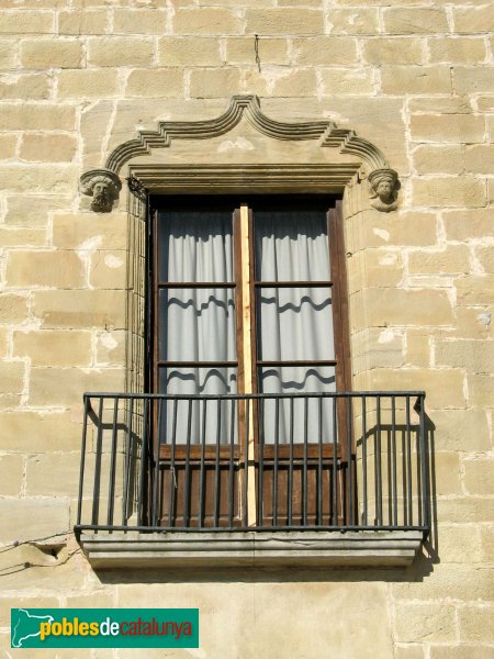 Santa Coloma de Queralt - Castell, finestra renaixentista