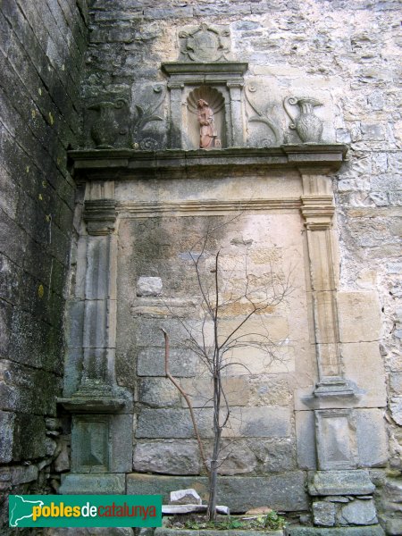 Vallfogona de Riucorb - Església de Santa Maria, porta exterior tapiada