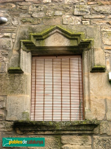Vallfogona de Riucorb - Cal Tiana, finestra renaixentista