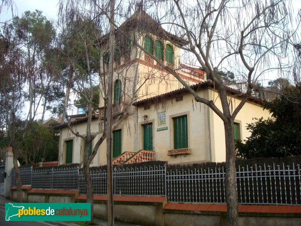 Cerdanyola - Casa Ramon Capdevila
