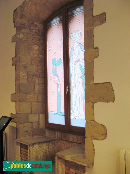 Rubí - Castell, finestra amb festejadors