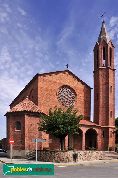 Església de Sant Genís - vista de la façana principal