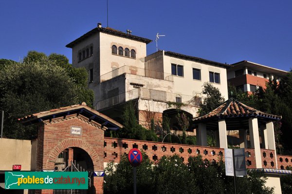 Casa Folch i Torres, vista des de l'Avinguda de Catalunya