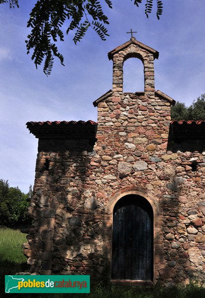 Capella de Sant Genís, porta i campanar