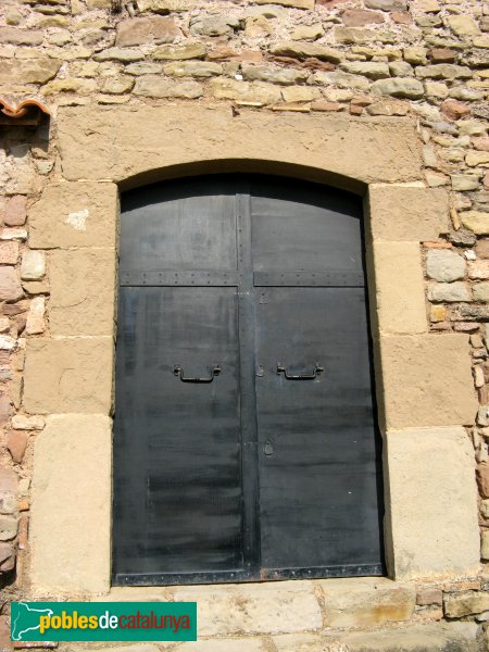 Gallifa - Església del castell, porta