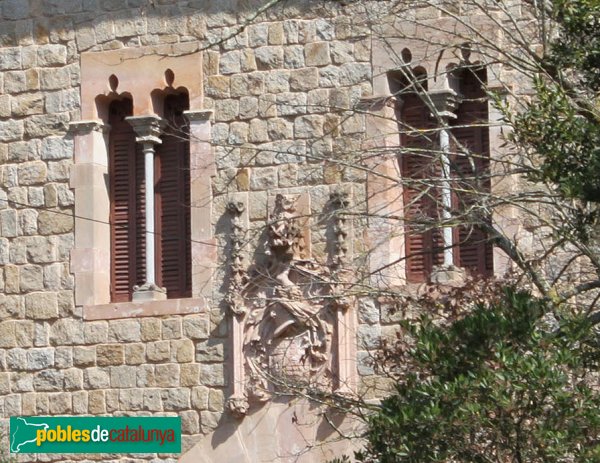 Massanes - Palau Quadres, detall façana