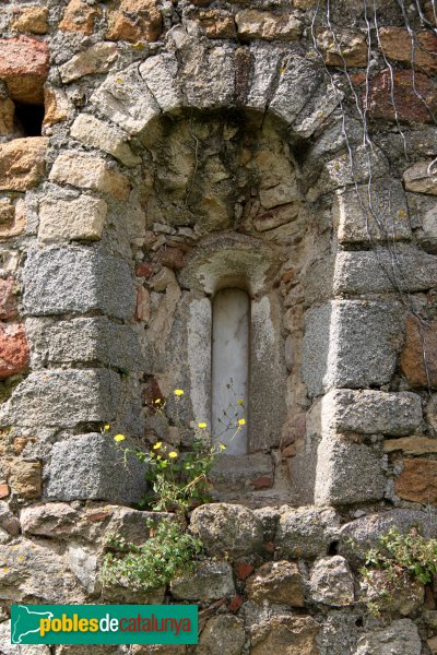 Sant Feliu de Buixalleu - Església de Sant Feliu, finestra de l'absis