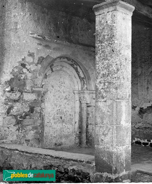 Sant Feliu de Buixalleu - Església de Sant Feliu, porta romànica desapareguda