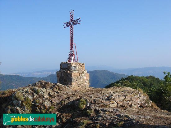 Sant Hilari Sacalm - Creu de ferro de les Gulleries, on hi hagué la torre del castell de Solterra