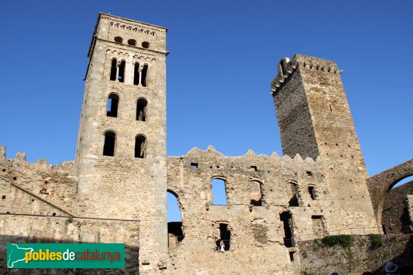 Foto de Port de la Selva - Sant Pere de Rodes, campanar i torre
