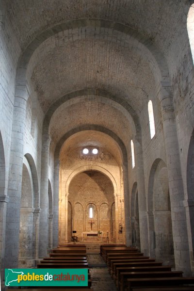 Vilabertran - Monestir, interior de l'església