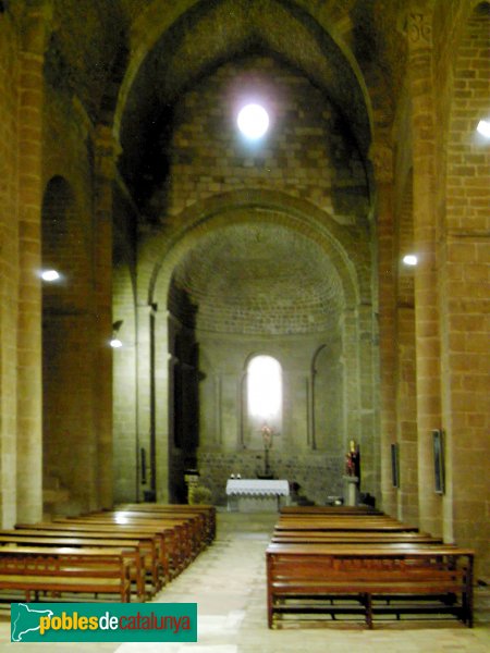 Lladó - Església de Santa Maria, interior