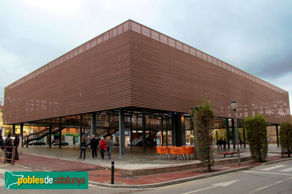 Figueres - Coberta fotovoltaica de Plaça Catalunya