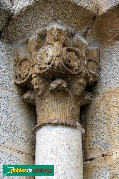 Santa Coloma de Farners - Sant Pere Cercada, capitell