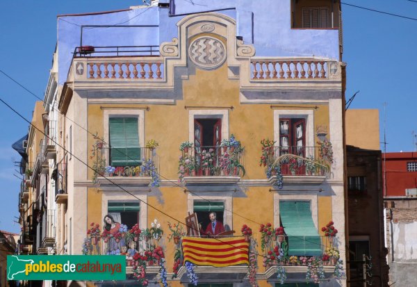Tarragona - Façana de la plaça dels Sedassos
