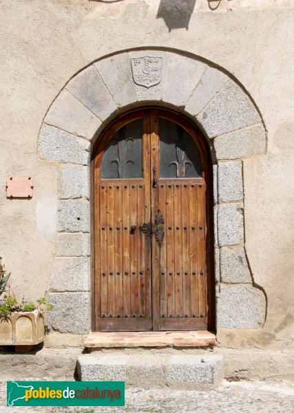 Castelló d´Empúries - Casa Ametlla, porta antiga