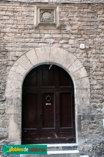 Barcelona - Casa del Degà, portal amb la data de 1559