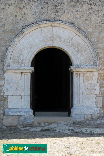 Olèrdola - Església de Sant Miquel, porta prinicpal