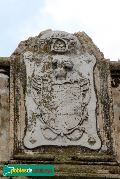 Sant Pere Pescador - Casa Caramany, escut damunt la porta