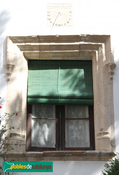 Sant Pere de Riudebitlles - La Casa Gran, façana del carrer Montseny