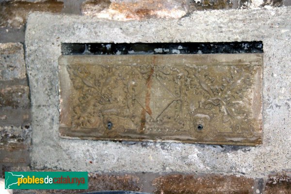 Subirats - Palau Gralla (Torre-ramona), detall del pati interior
