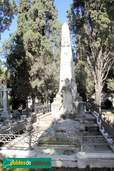 Vilafranca del Penedès - Cementiri, panteó Miquel Torres