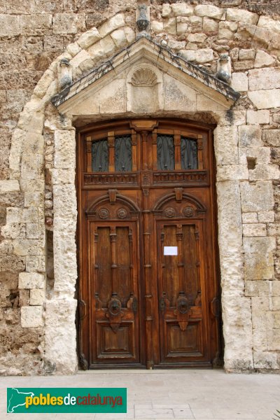 Sant Quintí de Mediona - Església, porta renaixentista