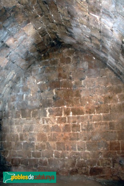 Mediona - Castell, interior de la torre del s. XV