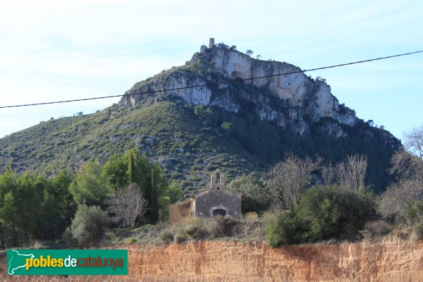 Castellví de la Marca - Capella del Vinyet, amb el Castell al fons